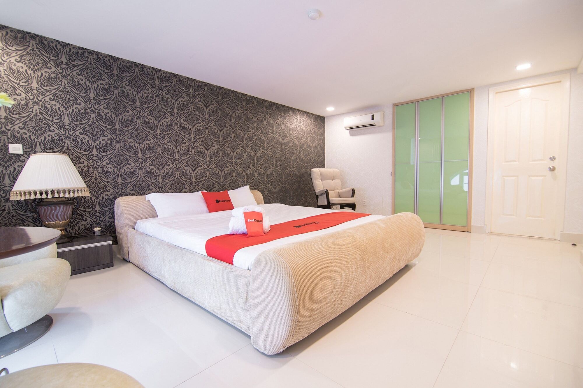 Reddoorz Plus Near Secc 2 Ho Chi Minh City Exterior photo